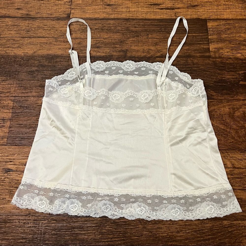 Warners lingerie top  - Picture 6 of 8